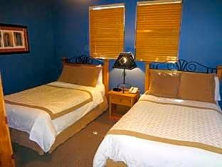 Clarion Inn & Suites at Sharyland Plantation