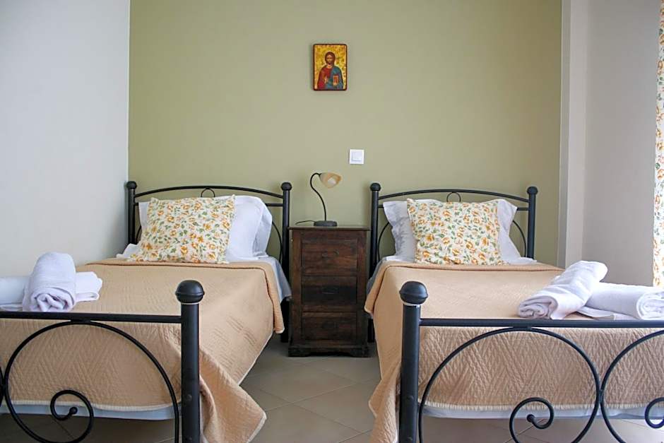 Studios Liotrivi Ouranoupolis