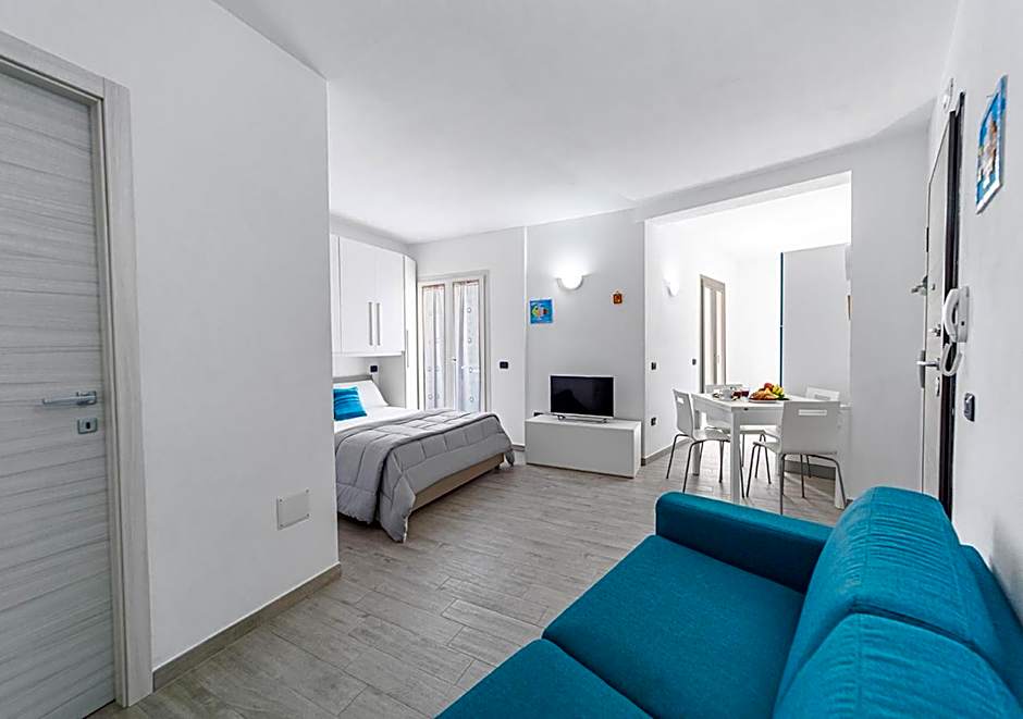 Pgs Immobiliare srls Le Logge 2 Monolocale ben accessoriato a pochi metri da piazza Umberto I La Maddalena