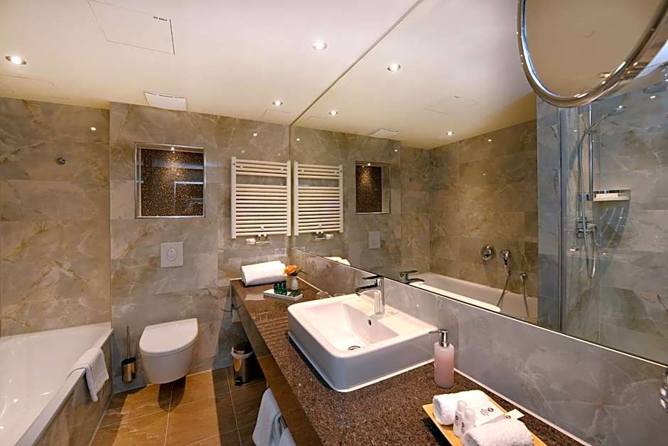 Best Western Plus Delta Park Hotel