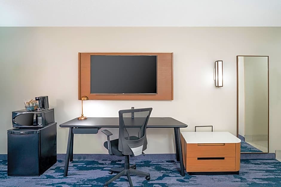 Fairfield Inn & Suites by Marriott Memphis I-240 & Perkins