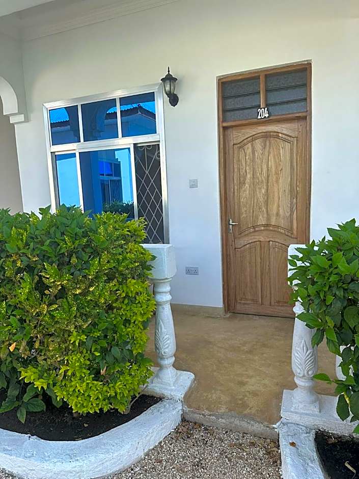 AROYA Boutique Hotel