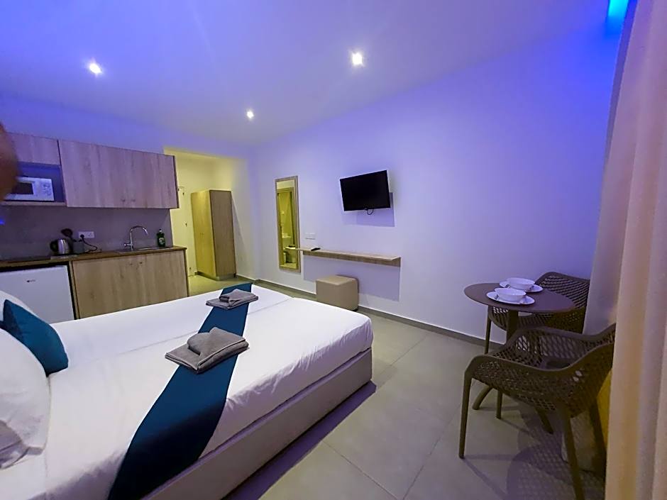 Sun Plaza Suites - Adults Only