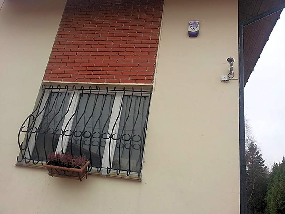 Green Country Hostel