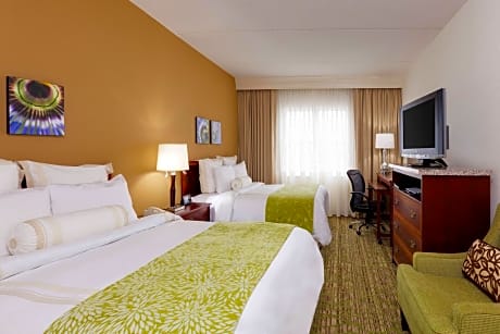 Concierge Level Queen Room with Two Queen Beds