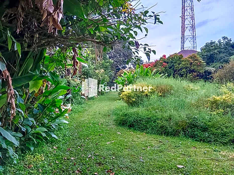 Kampung Resort Pertiwi by Reddoorz – Cisarua, PA