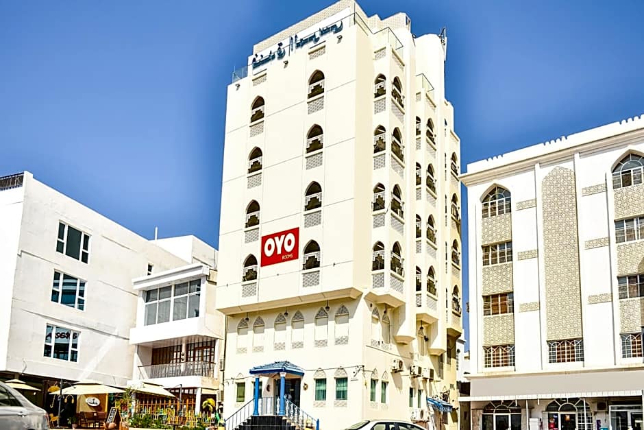OYO 137 Marina Hotel