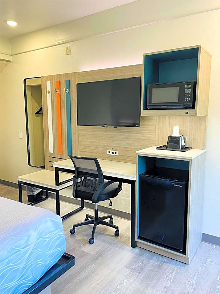 Sonesta Essential North Houston