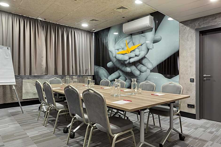 ibis Kyiv City Center