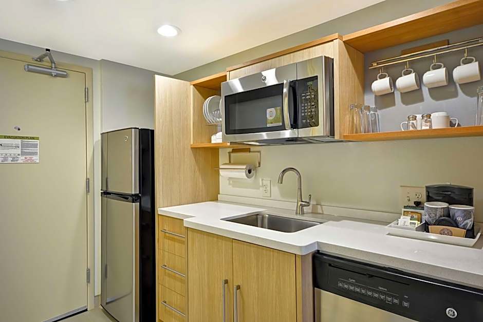 Home2 Suites by Hilton Decatur Ingalls Harbor