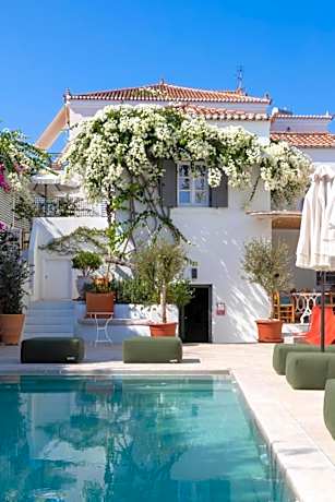 Yayaki Spetses
