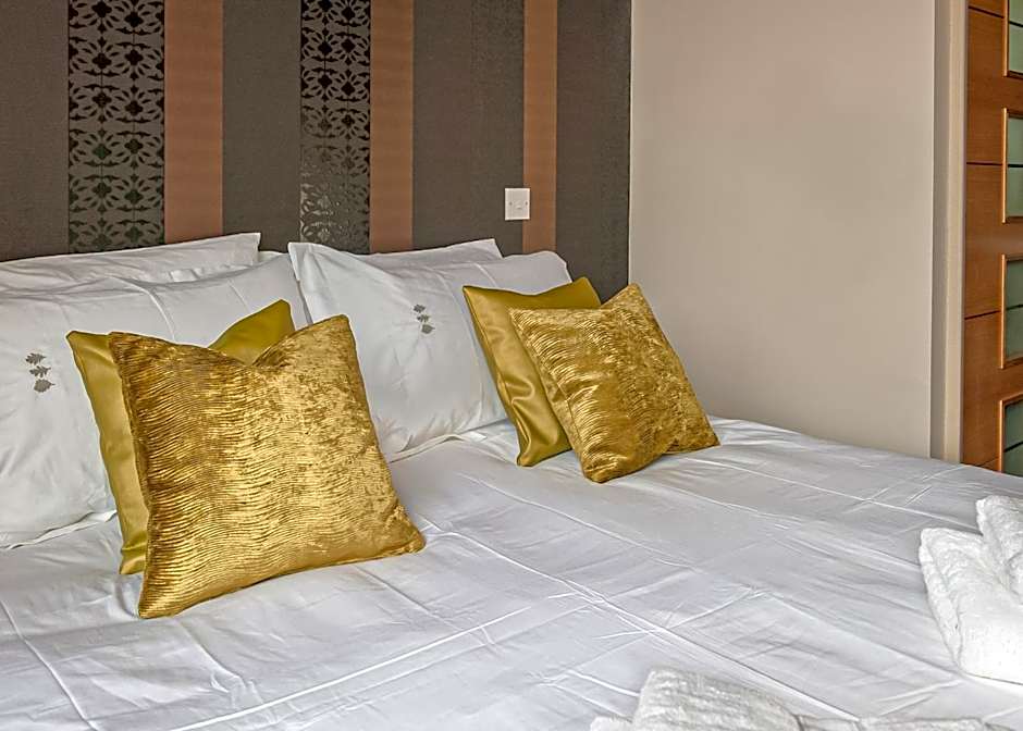 The Sherwood Hideaway Lodges