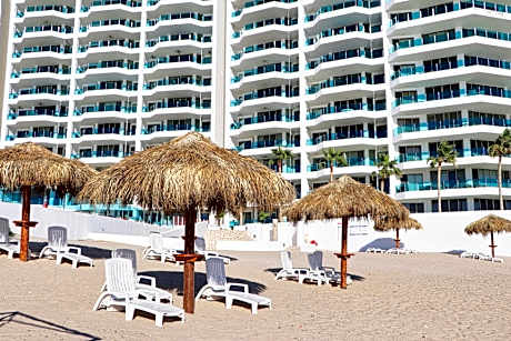 Esmeralda Beach Resort