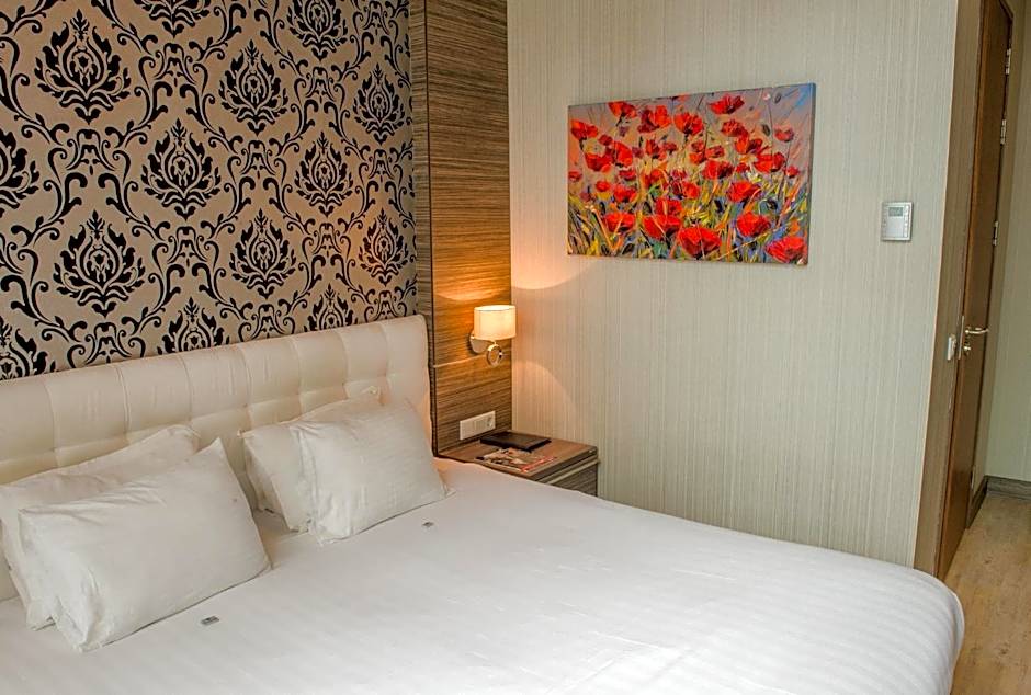 Grand Hotel Downtown