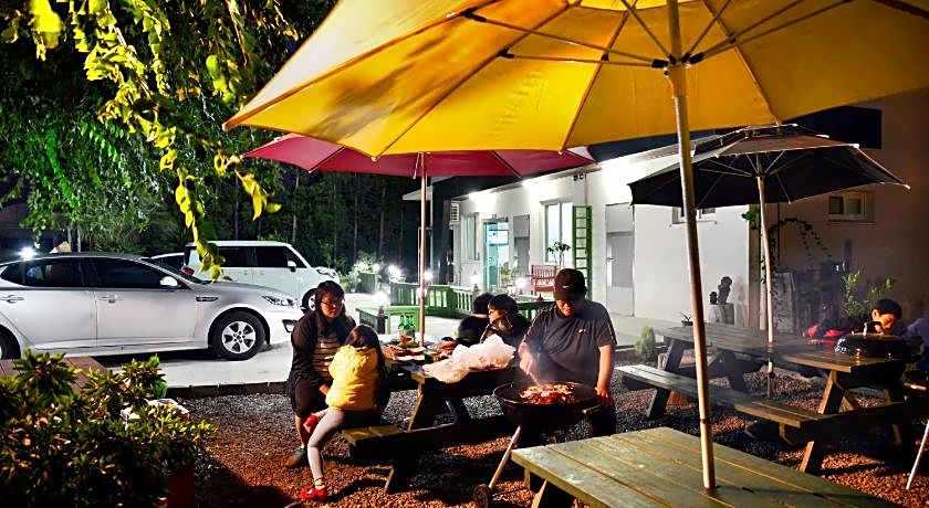 Jeju Bada Wi Olle Pension