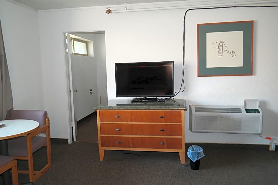 River Park Inn