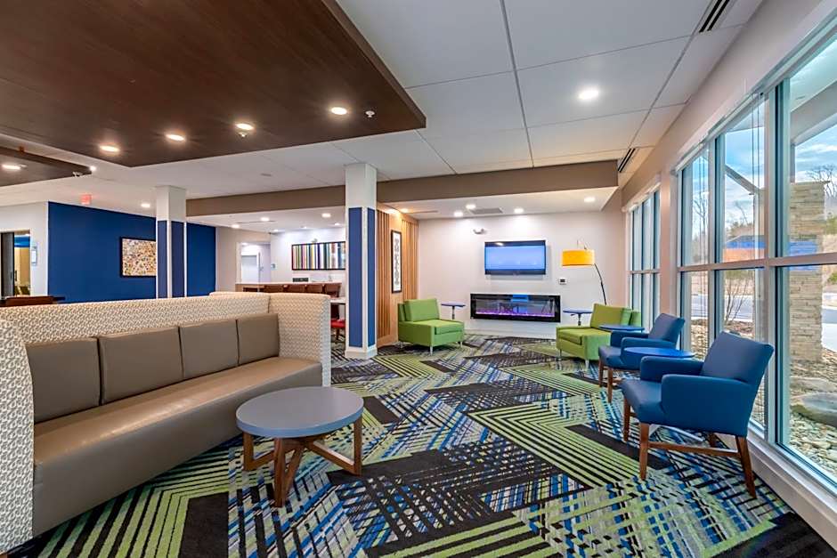 Holiday Inn Express And Suites Marion By IHG