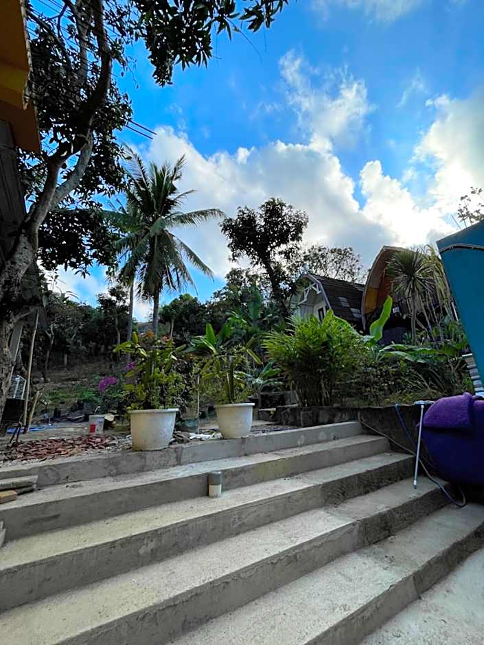 Tri Putri Kuta Homestay