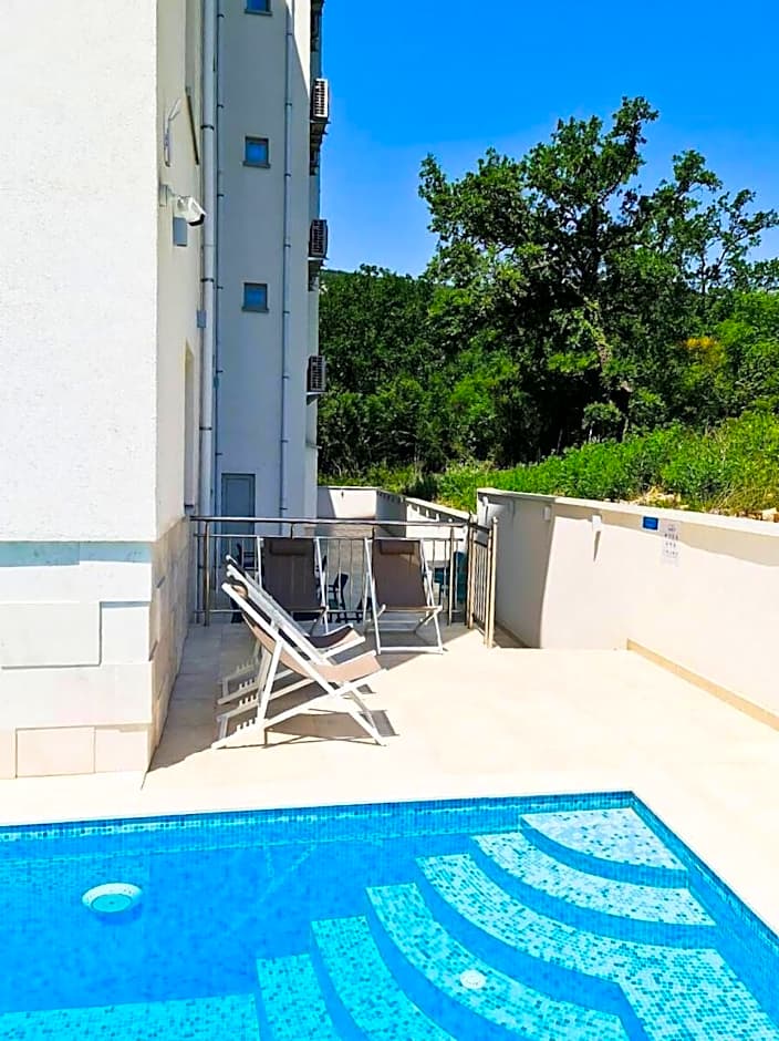 Hotel Larimar