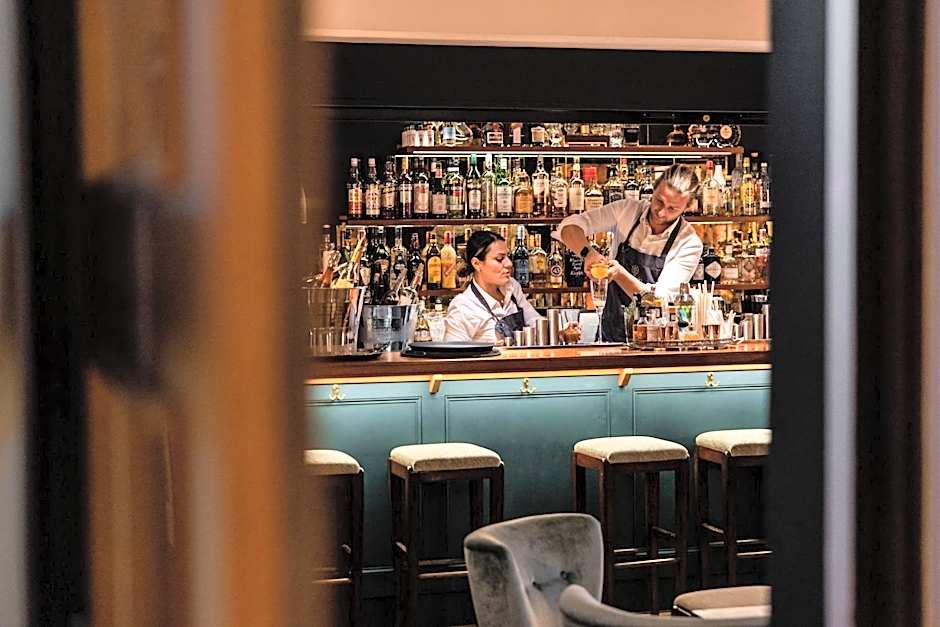 The Moorings Hotel & Restaurant