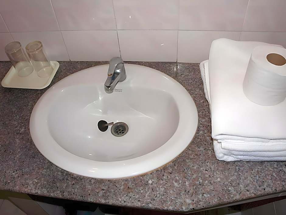 Sisavath Hotel