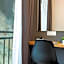 B Street Hotel