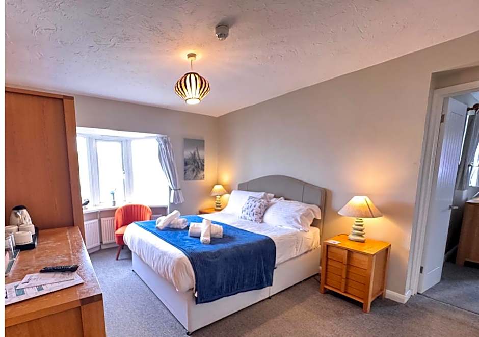 The Waterfront Inn