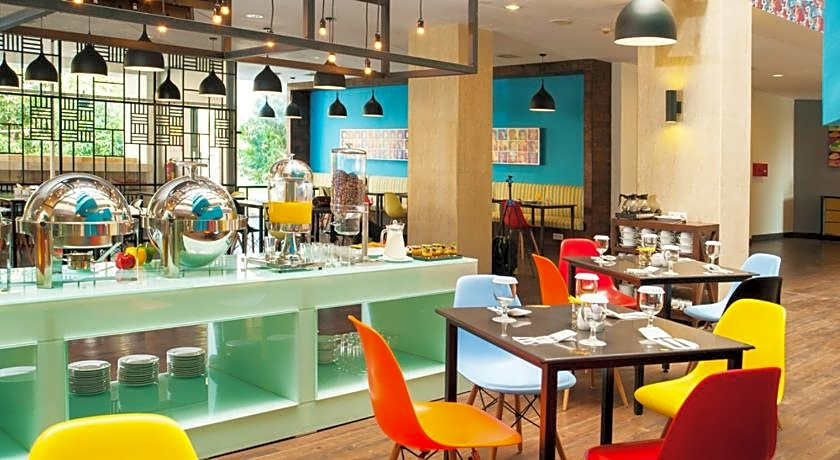 Idoop Hotel by Prasanthi