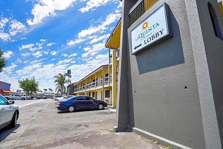 La Quinta Inn by Wyndham Costa Mesa / Newport Beach