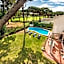 Perfect Retreat Overlooking Pinhal Golf Course, Private pool, Off-street parking