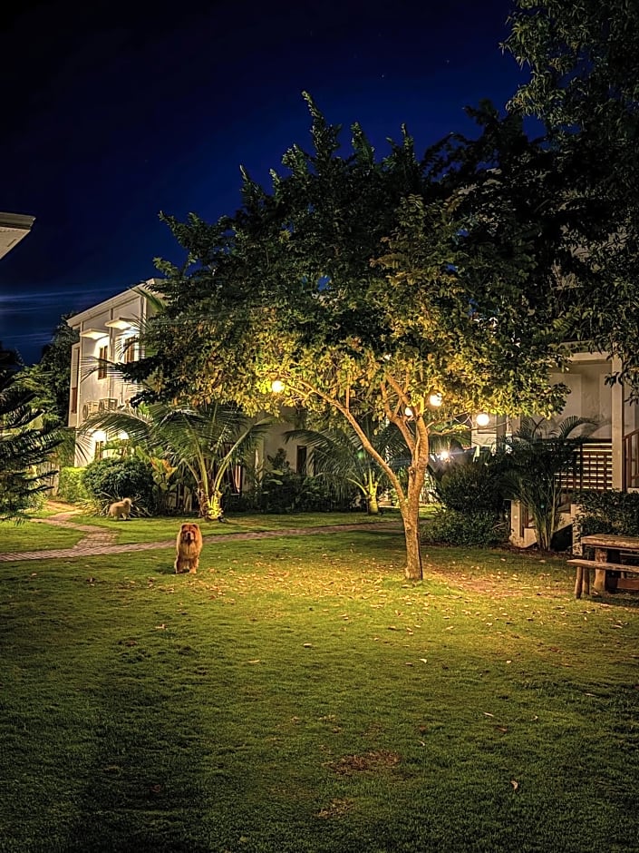 Red Picnic Hostel Panglao