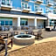 Hampton Inn & Suites Manistee Waterfront