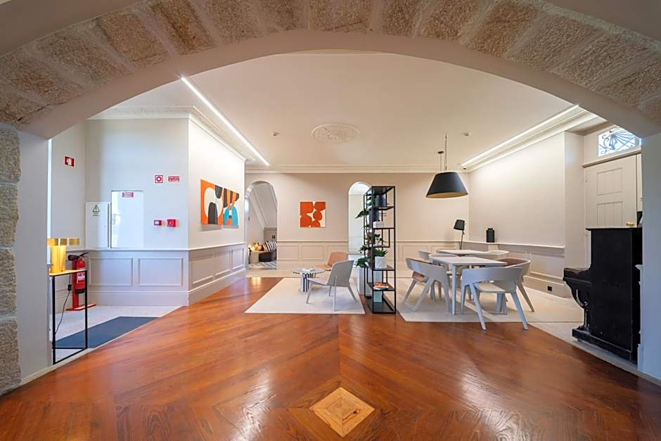 Noronha Lima Boutique Hotel by HostWise
