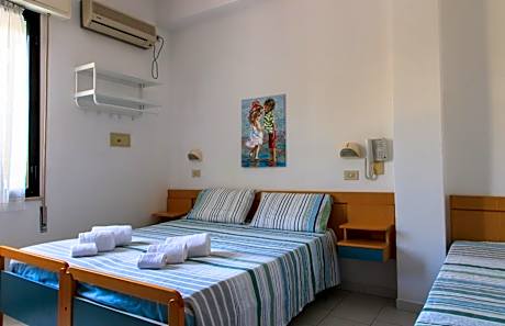 Double or Twin Room with Private Bathroom