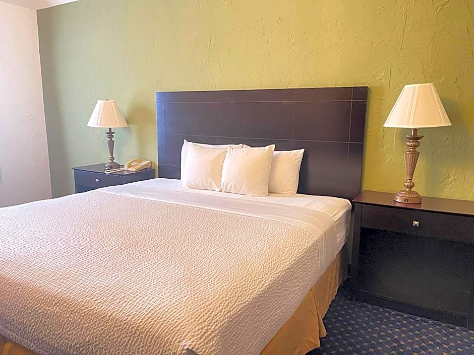 Chateau Hotel and Conference Center