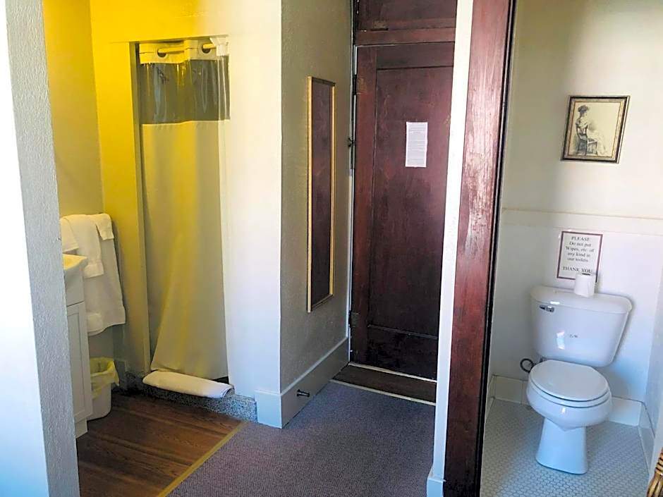 Historic Palace Hotel