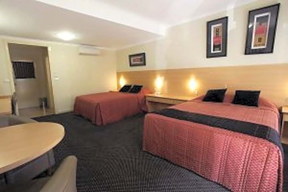 Cattlemans Country Motor Inn & Serviced Apartments