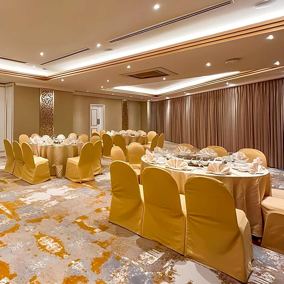 Puteri Wing - Riverside Majestic Hotel