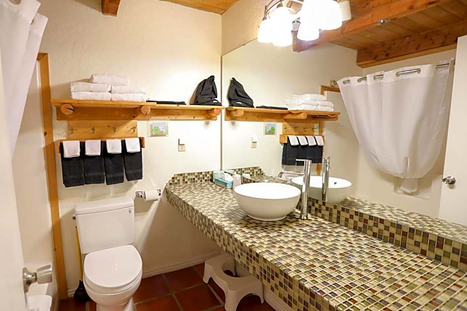 The Boulder Creek Lodge