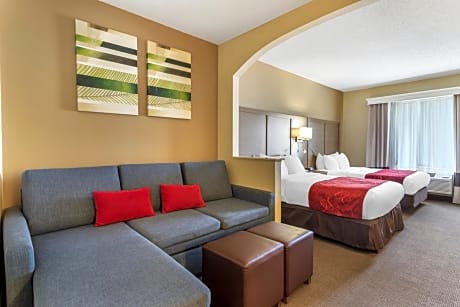 Double Suite with Two Double Beds - Accessible/Non-Smoking