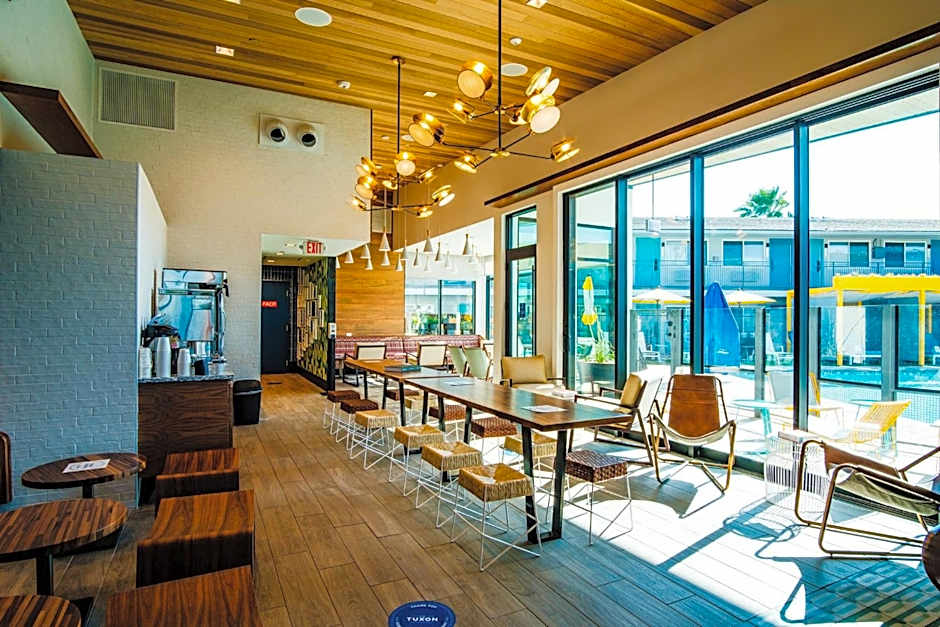 voco The Tuxon By IHG