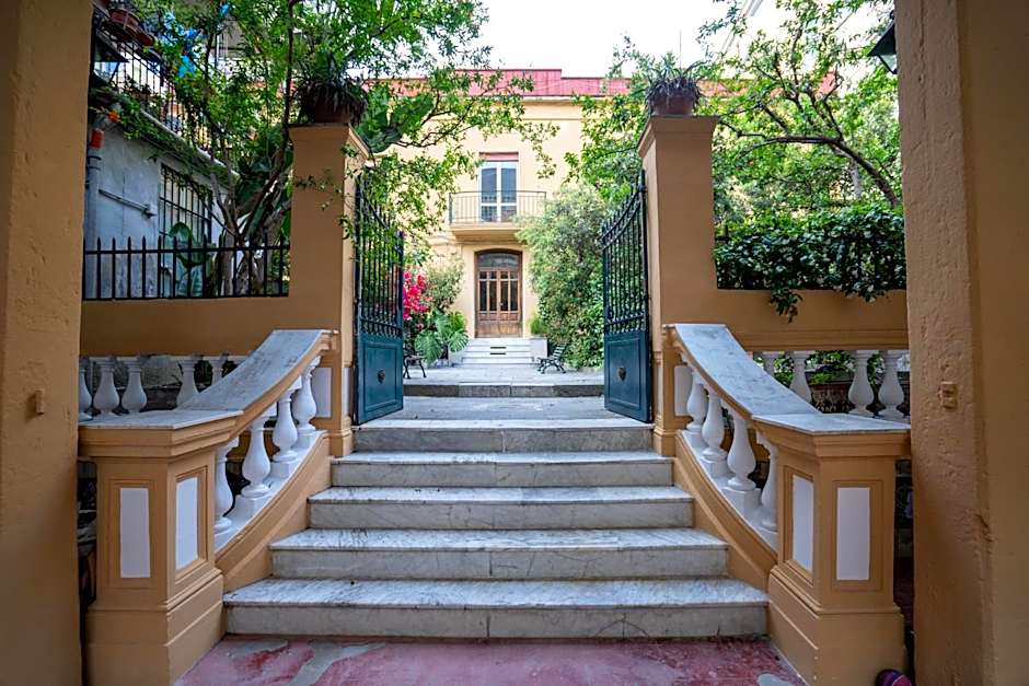 Atelier Inès Arts & Suites