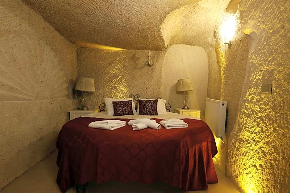 Anatelein Cave Hotel