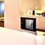 Yomi Hotel - ShuangLian MRT