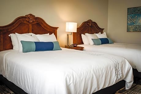 2 queen beds - non-smoking, pillowtop bed, microwave and refrigerator, high speed internet access, full breakfast