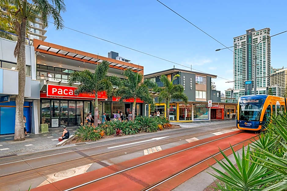Tequila Sunrise Hostel Surfers Paradise
