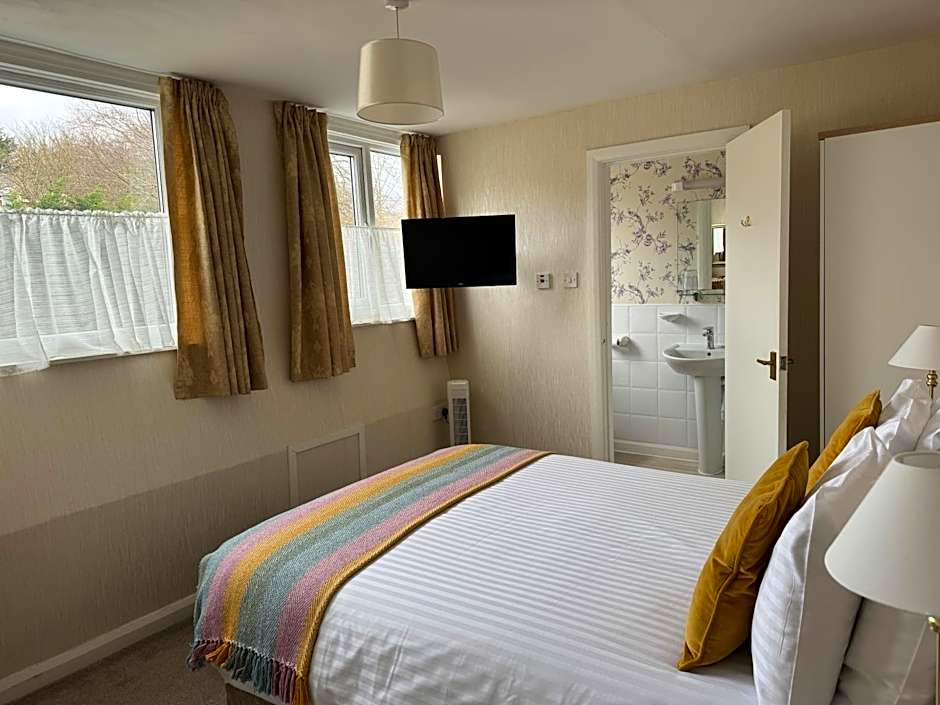The Raincliffe Hotel