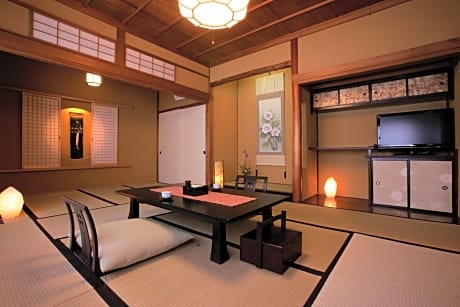 Japanese-Style Twin Room with Open-Air Bath