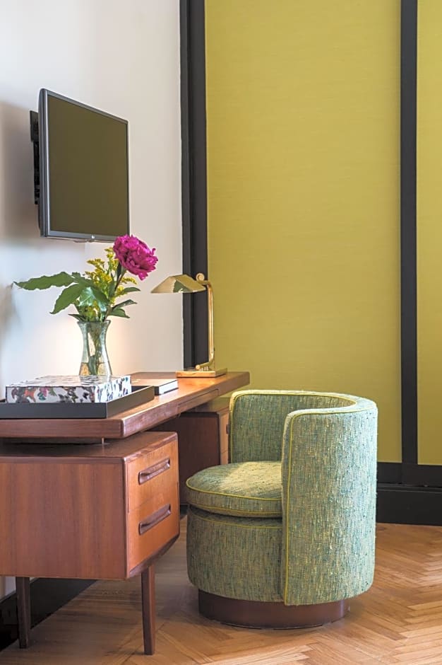 Velona's Jungle Luxury Suites