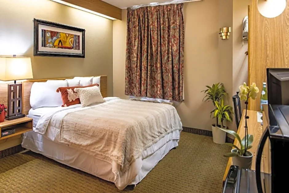 OYO Hotel Lincoln Airport NE, Hwy 80